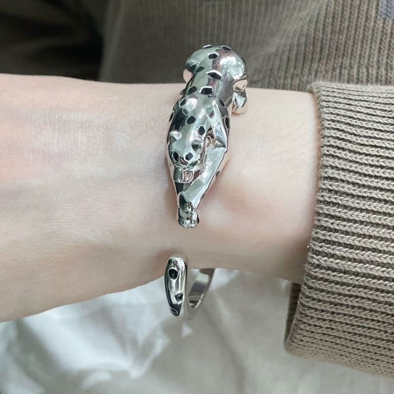 Ca*t1er bracelets